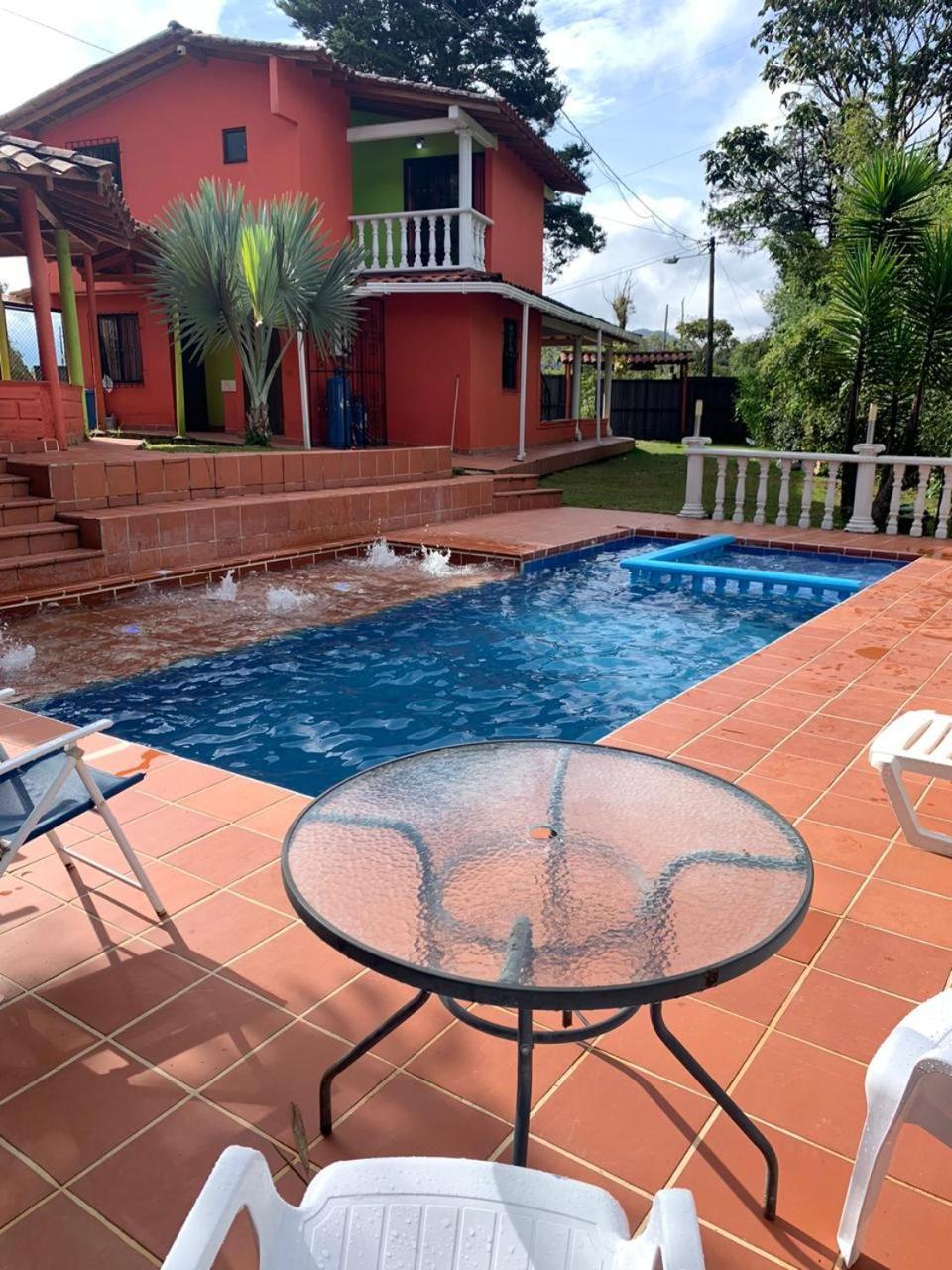 Finca Hotel La Bonita Guatape Ngoại thất bức ảnh