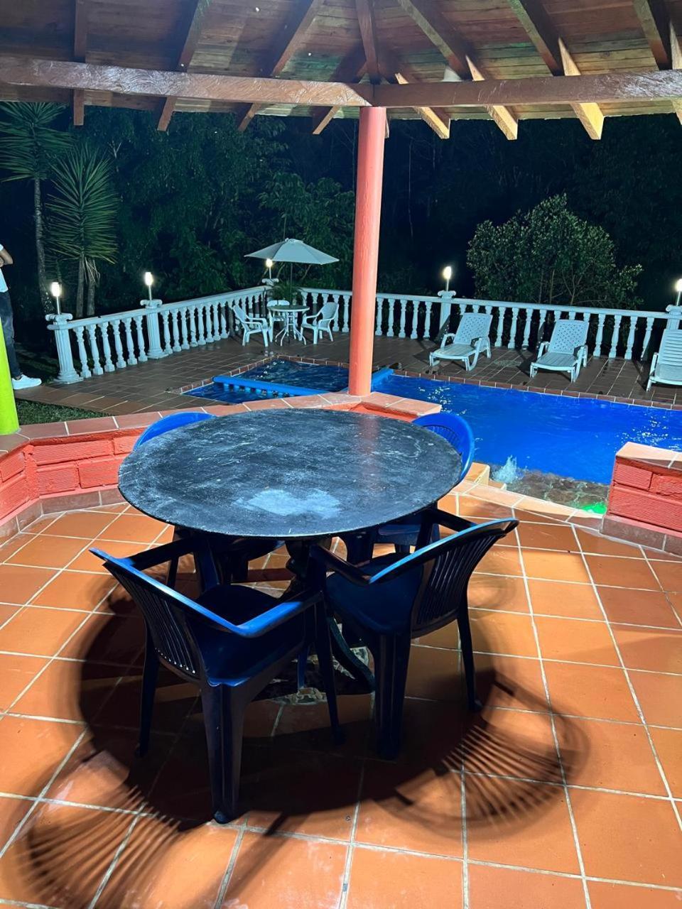 Finca Hotel La Bonita Guatape Ngoại thất bức ảnh